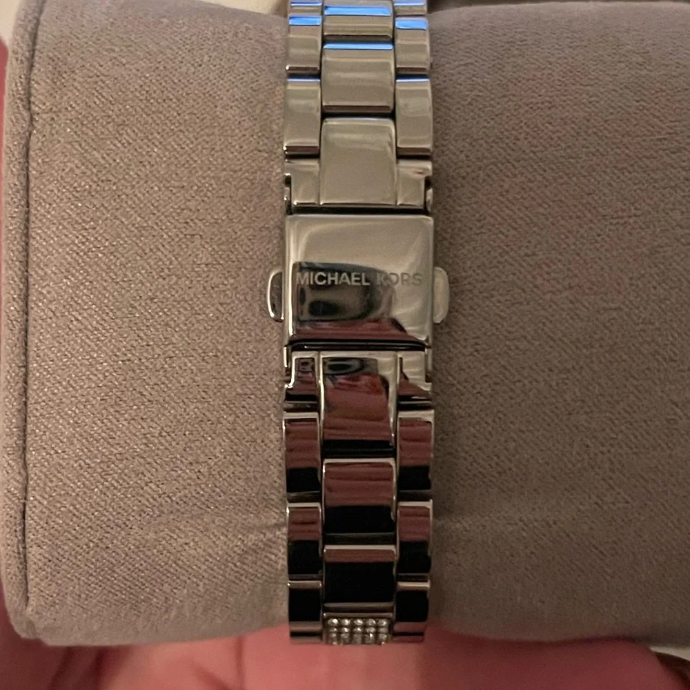 Michael Kors Silver and Crystal Embellished Watch - Picture 4 of 4